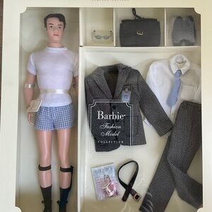 Silkstone Barbie Fashion Model Collection KEN DOLL Gift Set Limited Edition NRFB